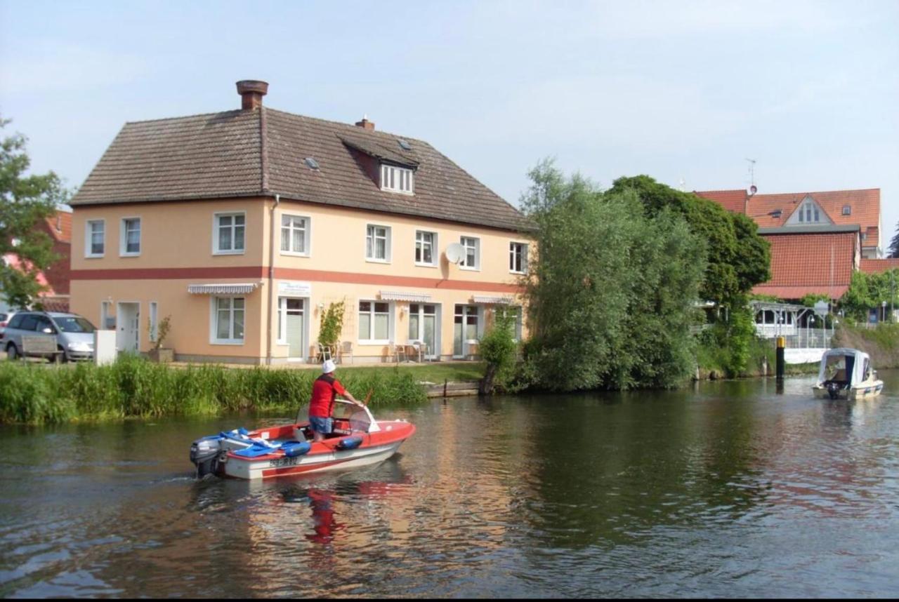 Ferienwohnungen Direkt An Der Elde Lübz Extérieur photo